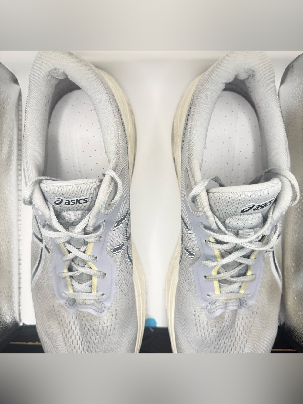 ASICS Light Gray and Pale Yellow Mesh Running Shoes - Picture 2 of 8